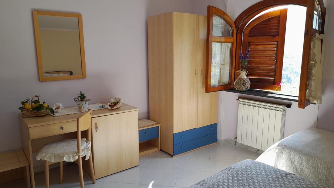 Hotel Affittacamere Novella Tramonti Buitenkant foto