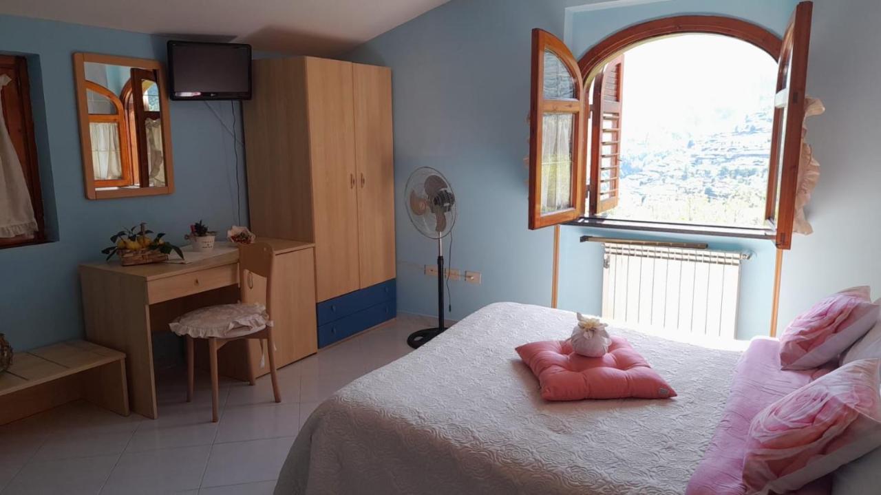 Hotel Affittacamere Novella Tramonti Buitenkant foto