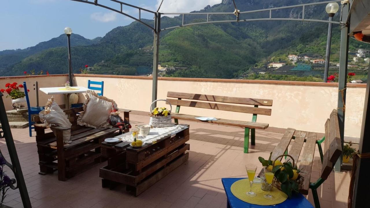 Hotel Affittacamere Novella Tramonti Buitenkant foto